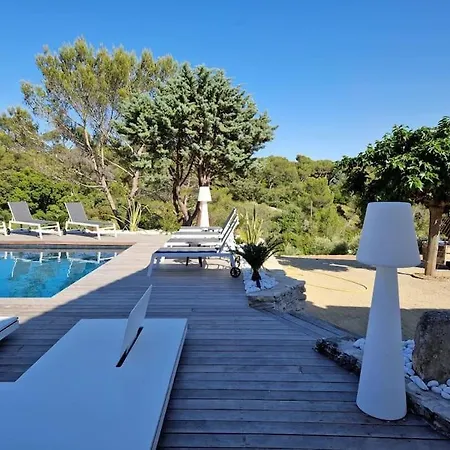 Magnifique Au Coeur De La Garrigue * 尼姆